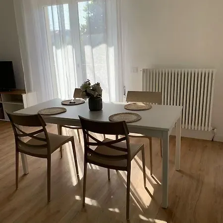 Rosa Apartment *